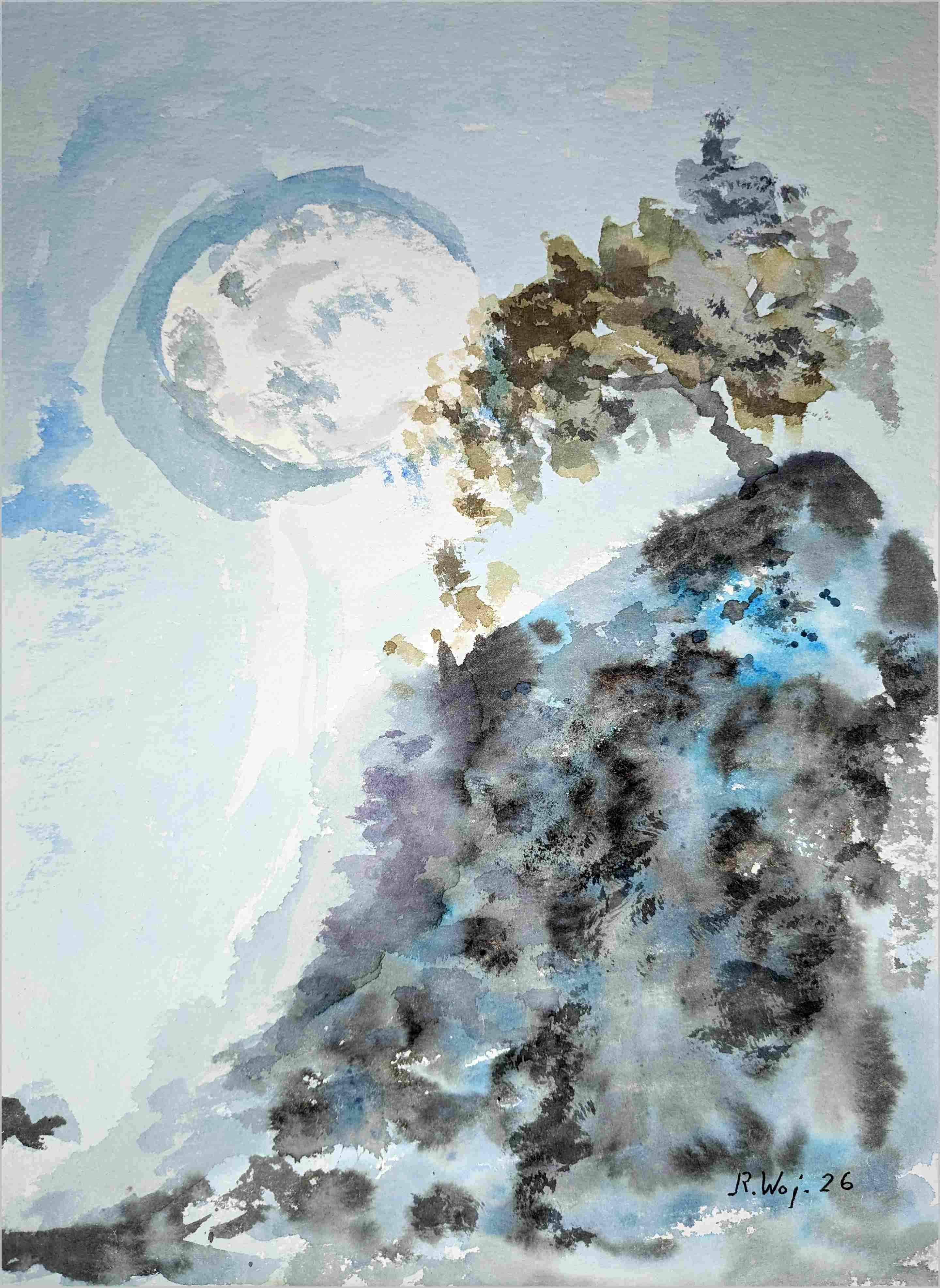   Mond hinter Berg